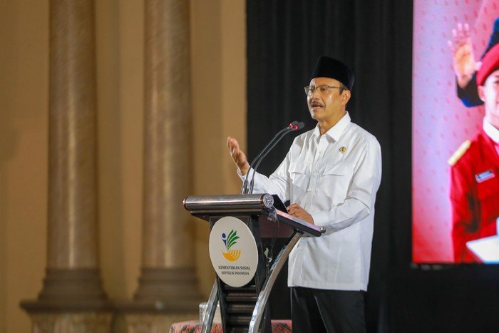 Mensos Sebut Digitalisasi Bansos Mampu Tekan Kesalahan Data - Update 1