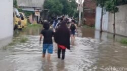 Banjir Menerjang 4 Desa di Cirebon, 770 KK Terdampak