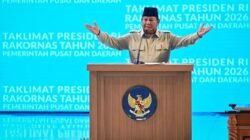 **”Survei Mengejutkan: 79,9% Warga Puas dengan Kinerja Prabowo, Apakah Ini Rekord?”**