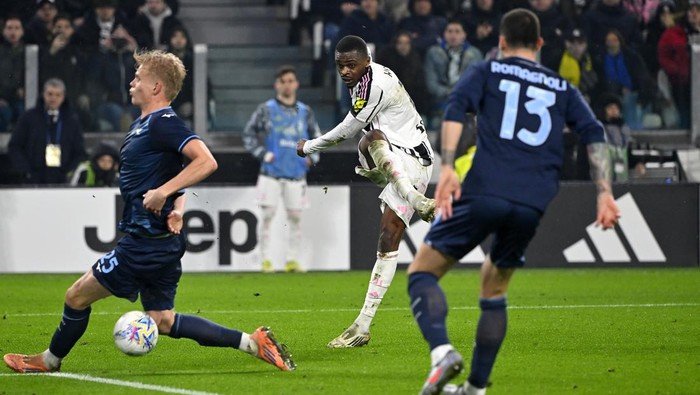 Kalulu Menyelamatkan Juventus! Lazio Berhadapan dengan Kekalahan di Menit Akhir