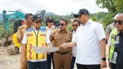 “Andre Rosiade: Jembatan Gantung Koto Rawang Pessel Aman, Tetapi Apakah Cukup untuk Masyarakat?”