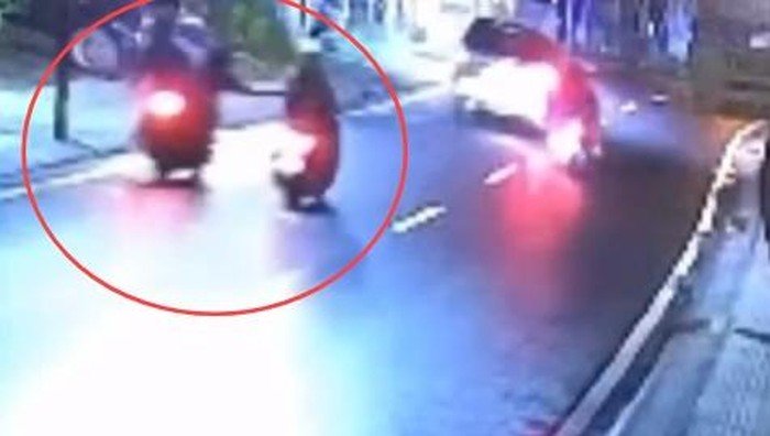 Tragedi Mengerikan: Pemotor Wanita di Bali Tewas Hindari Jambret, Tabrak Tiang Listrik