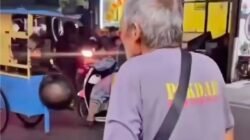 Kakek-Kakek Dituduh Jukir Liar di Jakut, Ternyata Mereka Pensiunan Guru yang Merana