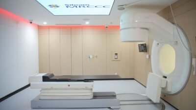 MRCCC Siloam Operasikan CT-LINAC Pertama di ASEAN: Keunggulan dan Manfaat bagi Pasien