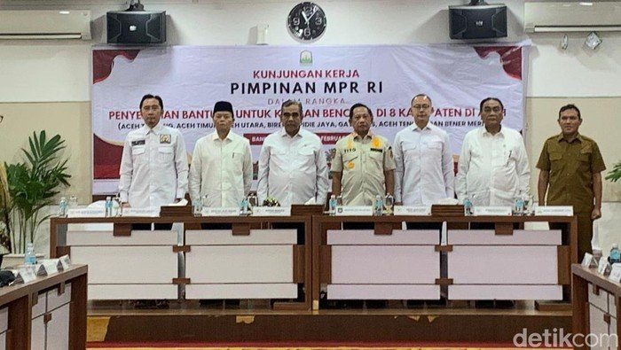 [Muzani Ungkap Curhat Mualem soal Banjir Aceh: Ini Tsunami Kedua Pak]