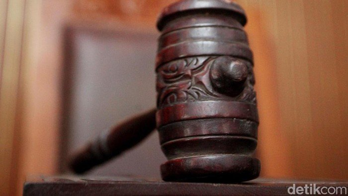 Ketua KPU Bogor Cosplay Jadi Timses, Dipecat DKPP!