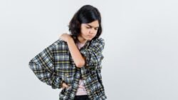 Gen Z Rentan Kekurangan Cairan dan Osteoporosis Dini: Kenali Risiko dan Cegah Dini