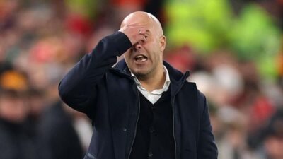 “Musim Terberat Arne Slot: Ketakutan Yang Memicu Perubahan”