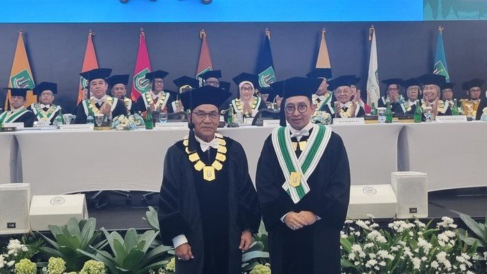 Rektor Unas Terangkan Alasan Anugerahkan Profesor Kehormatan kepada Menteri Fadli Zon