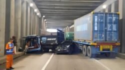 Truk Trailer Tabrak 6 Kendaraan di Underpass Tol Jagorawi: Begini Kronologinya