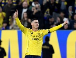 Al Nassr Ngalah, Cristiano Ronaldo Siap Beraksi dengan Belanja Besar di Musim Panas