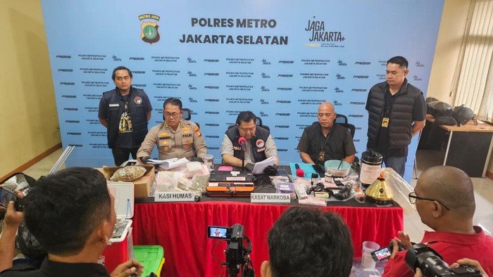 Kreator Konten di Jaksel Resah, Polisi Tangkap Penanam Ganja di Rumah!