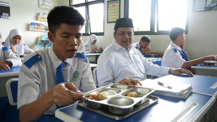 BPJPH Catat 2.340 Dapur MBG Sudah Kantongi Sertifikat Halal, Makanan Tradisional Jadi Lebih Aman?