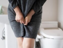 Urolog Beberkan Penyebab Wanita Lebih Rentan Kena ISK: Kenali Risiko Sebelum Terlambat