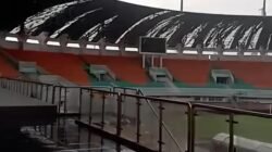 Atap Stadion Pakansari Bogor Rusak Diterjang Angin Kencang, 1 Orang Terluka: Bencana yang Tidak Terduga