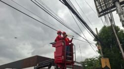 **Kabel Optik Ilegal di Serang Dipotong, Pemprov Banten Tertibkan Kebakaran Regulasi**