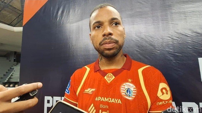 Persija Disikat Arema, Gustavo Almeida: Perburuan Gelar Belum Berakhir! - Update 1