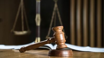 “Dari Anak Buron ke Meja Sidang: Kasus Minyak Mentah Riza Chalid Hari Ini”