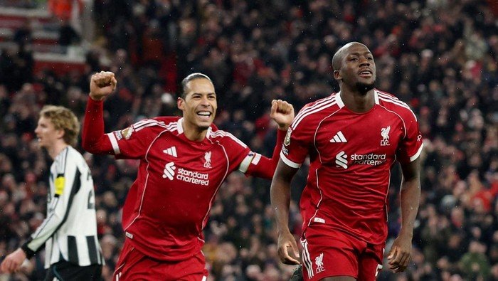 Van Dijk Ingin Konate Bertahan Musim Depan, Apakah Liverpool Siap?
