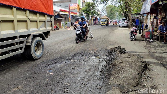 200 Km Jalan Rusak di Lebak Banten, Pemprov Berikan Jawaban!