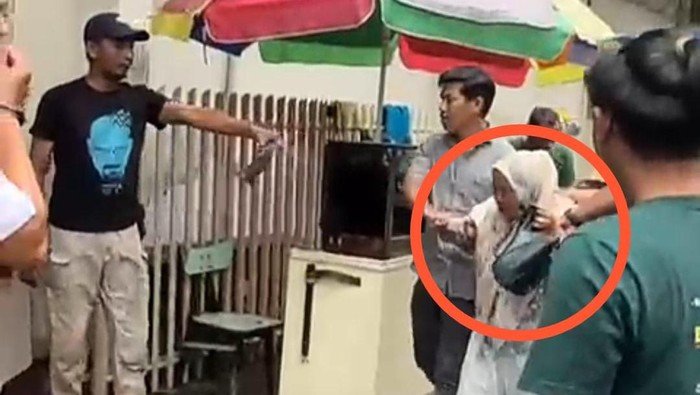 Emak-emak di Makassar Sempat Gasak Perhiasan Rp 2 M Usai Bakar Toko Emas: Skandal atau Tindakan Desak?