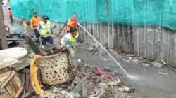 **Pemkot Bogor Gandeng TNI dan Polri Bersihkan Lapak PKL di Surya Kencana, Wali Kota: Kegiatan Rutin Jadi Lebih Massif!**