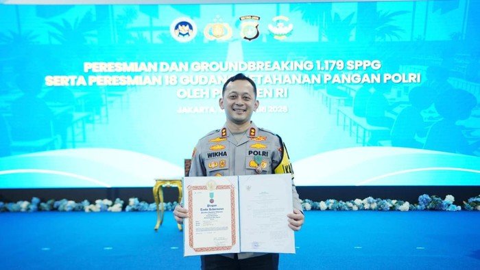 Kapolres Bogor Terima Satyalancana Wira Karya dari Presiden: Simbol Kehormatan bagi Kepolisian