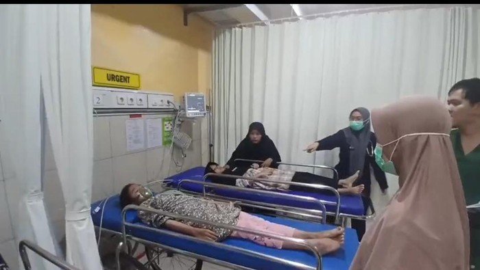 MBG Diduga Sebabkan Keracunan, Santri Ngawi Dilarikan ke RS