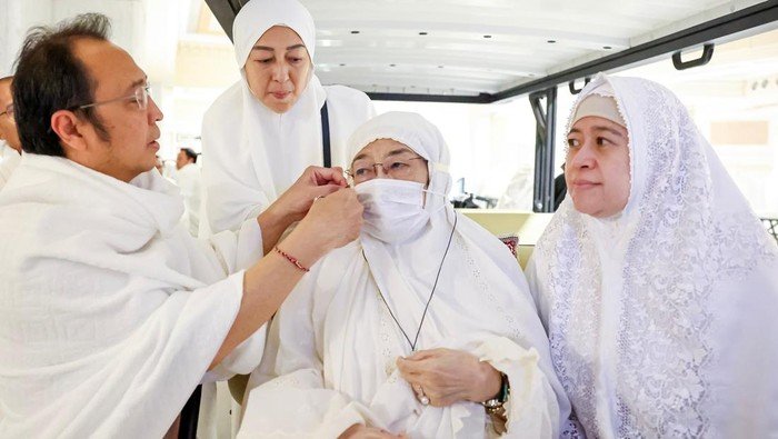 Megawati Umrah Bersama Keluarga, Prananda Bantu Tahalul dalam Momen yang Penuh Kasih