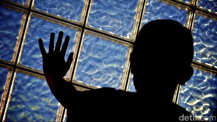 Nangis Dini Hari, Balita di Karawang Jadi Korban Pacar Ibunya di Hotel