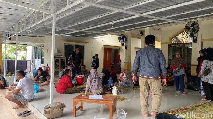 Banjir Menerjang Tembalang Semarang, Ratusan Warga Terdampak dalam Sekejap