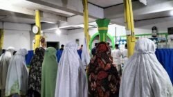 Jemaah Naqsabandiyah di Padang Salat Tarawih Pertama Malam Ini, Momentum Iman yang Mempesona