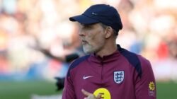 “Rooney: Kontrak Tuchel Langkah Cerdas, Tapi FA Perlu Lebih Jauh!”