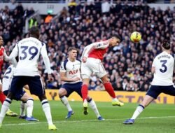 Tottenham dan Arsenal Berbalas Gol, Babak Pertama Segera Berakhir dengan Skor 1-1!