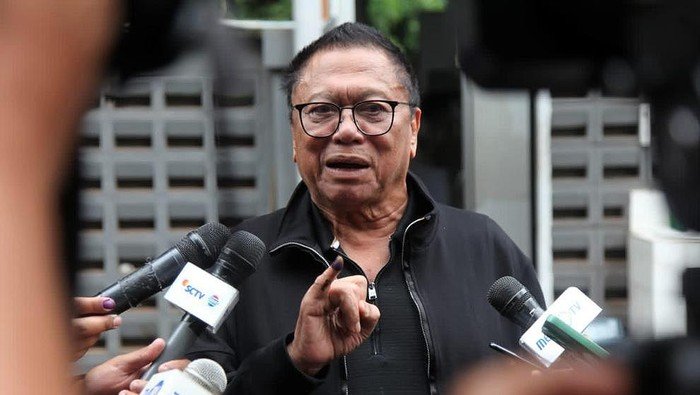 **OSO Buka Suara soal Jet Pribadi Menag: Apakah Ini Penyalahgunaan?**