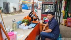 “Ramainya ‘Kampung Padel’ Tangerang, Peluang Emas bagi Pedagang untuk Kecipratan Rezeki”