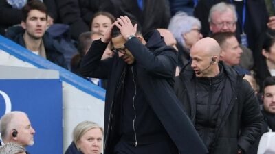 Chelsea Disebut Mundur Lima Langkah Bersama Rosenior, Krisis Tim Terjadi?