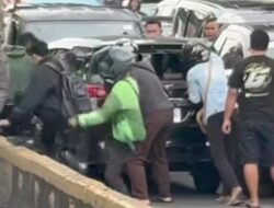 Pengemudi Mobil Ugal-ugalan Lawan Arah di Jakpus Ternyata Pakai Pelat Palsu: Kisah Pemaksaan Hukuman yang Mengerikan