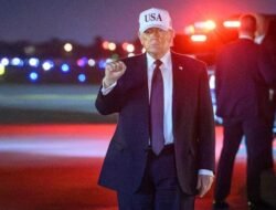 Trump: Warga Iran, Ambil Alih Pemerintahan!