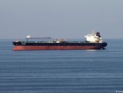 Iran Ancang-ancang Tutup Selat Hormuz, Ancaman Global atas Pasokan Energi Dunia!