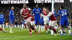 “Corner Chaos! Arsenal Sketak Menang 2-1 dihadapan Chelsea”