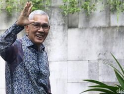 “Wapres ke-6 RI Try Sutrisno Wafat, Istana Berduka: Sebuah Peristiwa yang Guncang Negara”