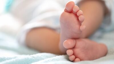 Momen Bayi Ikut Dievakuasi Pasca RS di Iran Dihantam Serangan Israel: Dampak pada Kesehatan dan Evakuasi Darurat