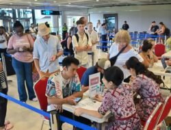 Sejumlah WNA Tertahan di Bali karena Perang Iran, Bagaimana Nasib Mereka?