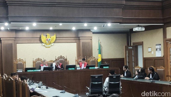 Adhiya Muzzaki Dikabulkan Bebas, 3 Perkara Korupsi Ternyata Tidak Berdasar!