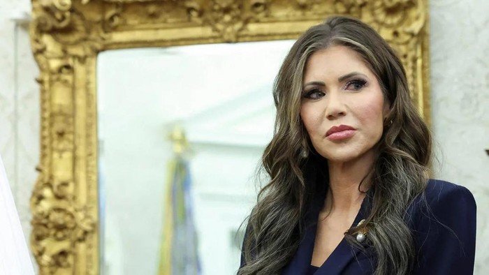 Trump Pecat Menteri Keamanan Dalam Negeri AS, Kenapa? Terungkap!