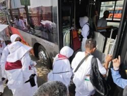 Timteng Memanas, 14.769 Jemaah Umrah Kembali ke Indonesia dengan Cerita yang Menggugat!