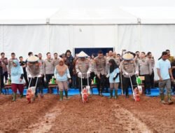 “Penanaman Jagung Serentak 2026, Polri Dorong Produktivitas Petani dengan Alsintan”