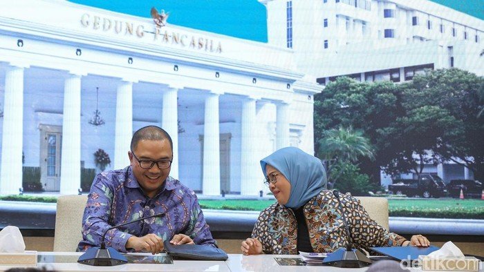 Kemlu Evakuasi 32 WNI Gelombang Pertama Dari Iran Lewat Azerbaijan: Kembali Ke Tanah Air