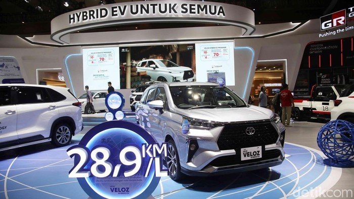 **Toyota Veloz Hybrid: Mengapa Belum Banyak Ditemui di Jalan?**
